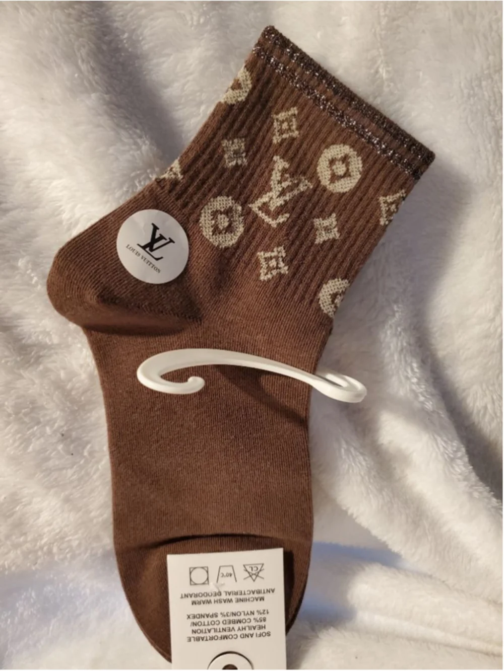 Treat yourself to a little sparkle 🧦💫Cozy, cute + sparkly socks ✨ Women’s 7–9